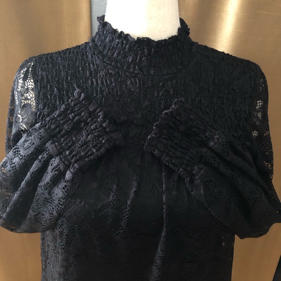 Cable&Gauge Elegant Black Lace Women's Top - Picture 2 of 10